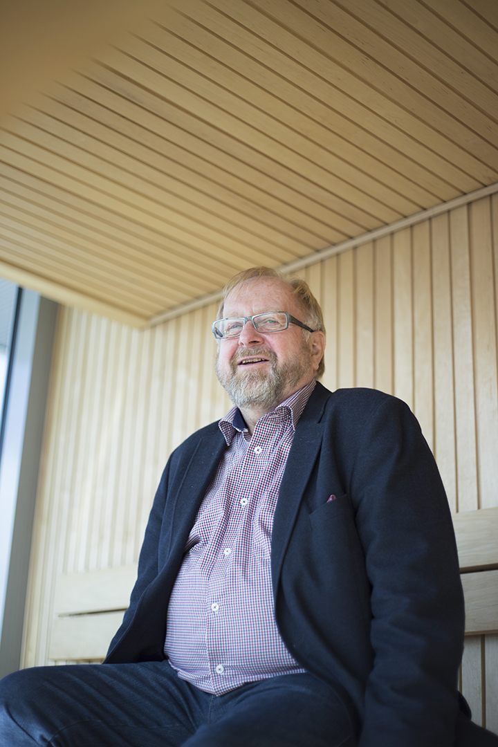 Toasin eri kohteiden kiertäminen näytti asumisen muutoksia. Yksi työkulttuurin muutoksista on Lehdon mielestä se, että esimerkiksi Toasin toimiston omille saunatiloille ei ole niin paljon käyttöä kuin ennen. Enää ei kokousteta ja saunoteta ajan kanssa.